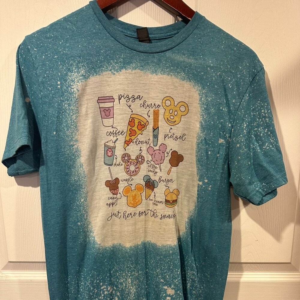 Disney Just Here For The Snacks Unisex Gildan T-Shirt Size M 286